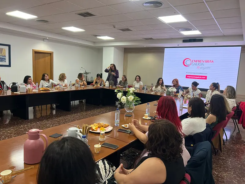 empresarias-galicia_210526_desayuno-networking_10
