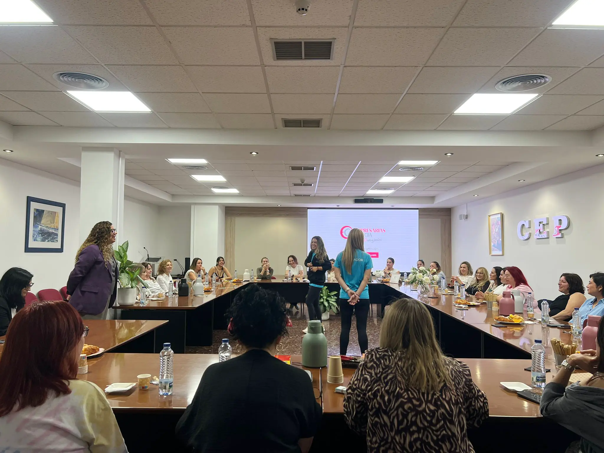 empresarias-galicia_210526_desayuno-networking_9